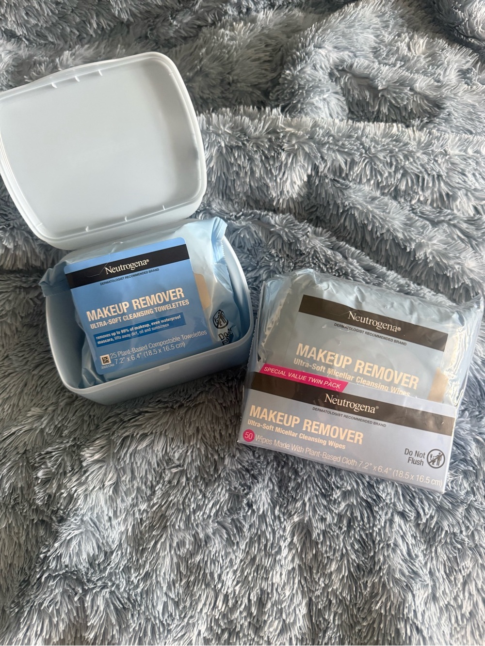 Neutrogena Makeup Remover Cleansing Wipes - & 2 refills!